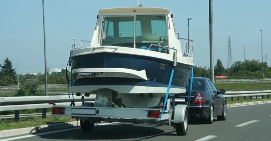 yacht